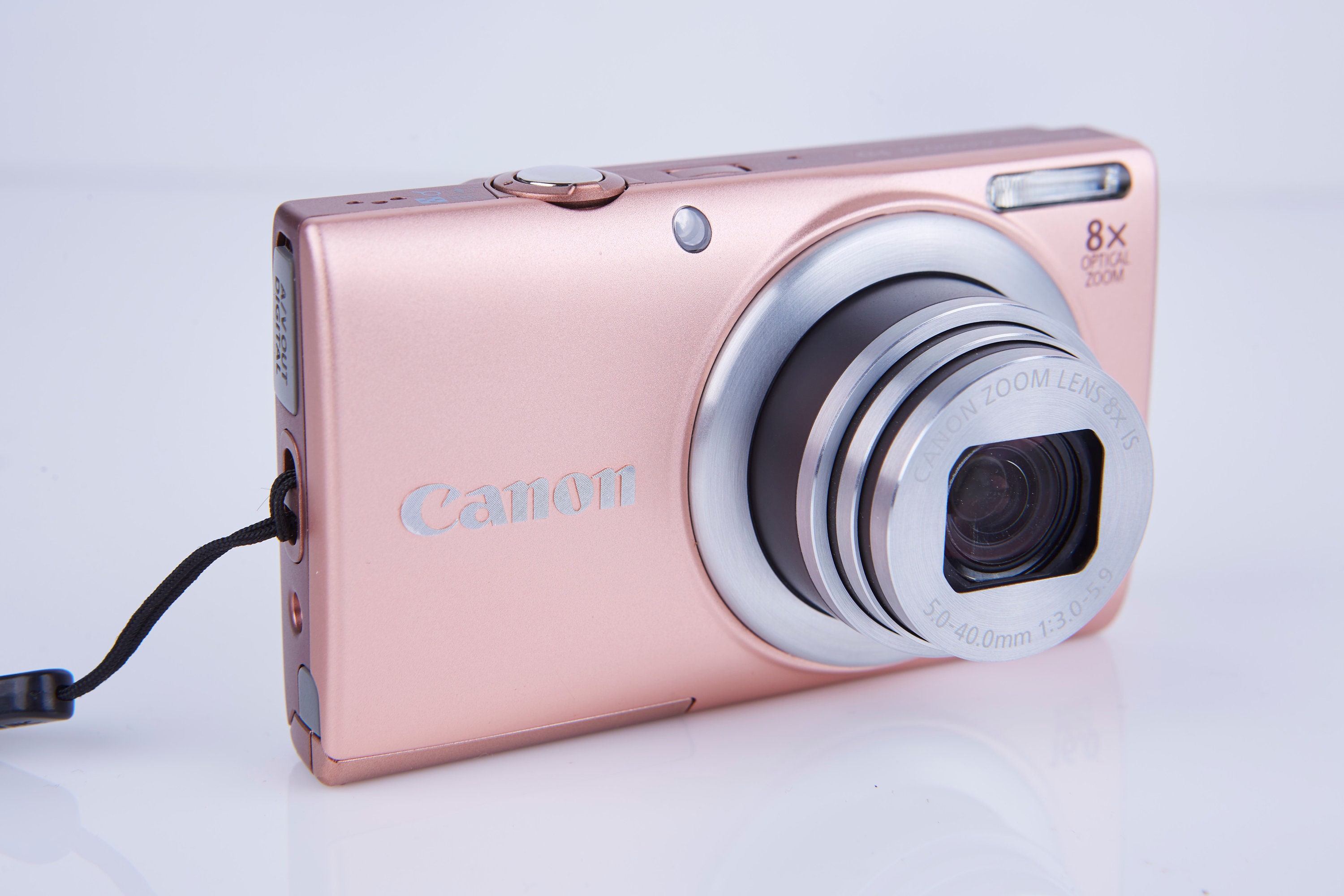 Canon IXUS 133 16MP 8 X Optical Zoom Digital Camera. Vintage Digital  Camera. Working Digital Camera. Tested. Ready to Use. 