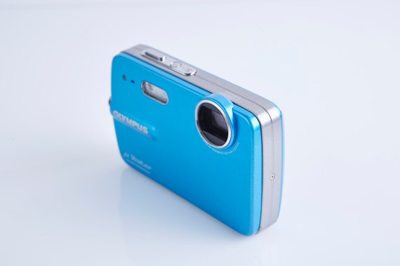 Olympus Mju 550WP – 10MP 3x Zoom Compact Digital Camera | Tested