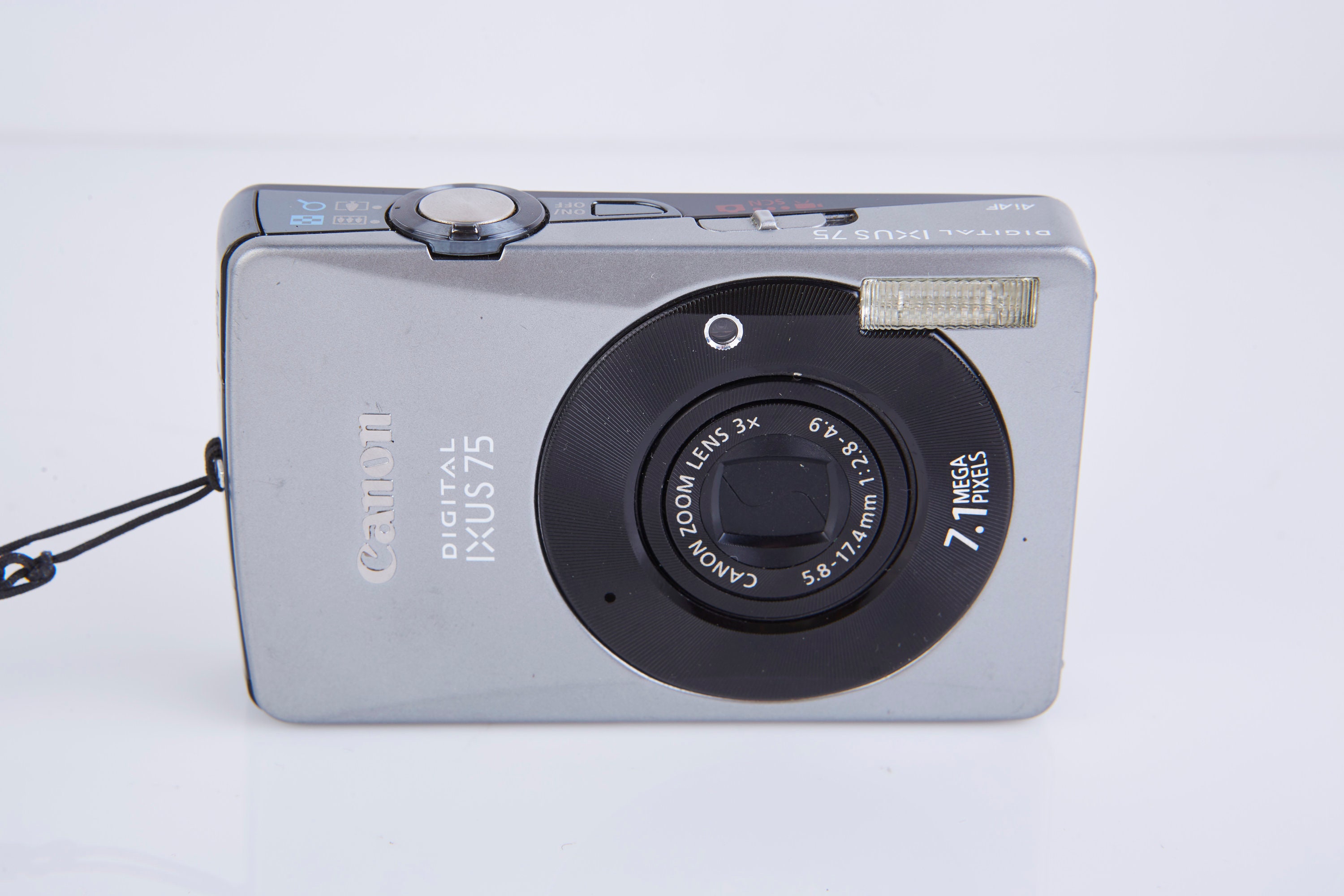 Canon IXUS 75 7.1MP Digital Camera - Silver for sale online