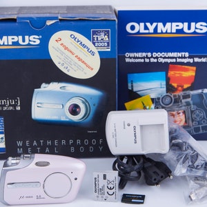 Olympus Mju mini DIGITAL S 5MP 2X Zoom Compact Digital Camera. Vintage Digital Camera. Working Digital Camera. Tested. Boxed. Rare Color. image 2