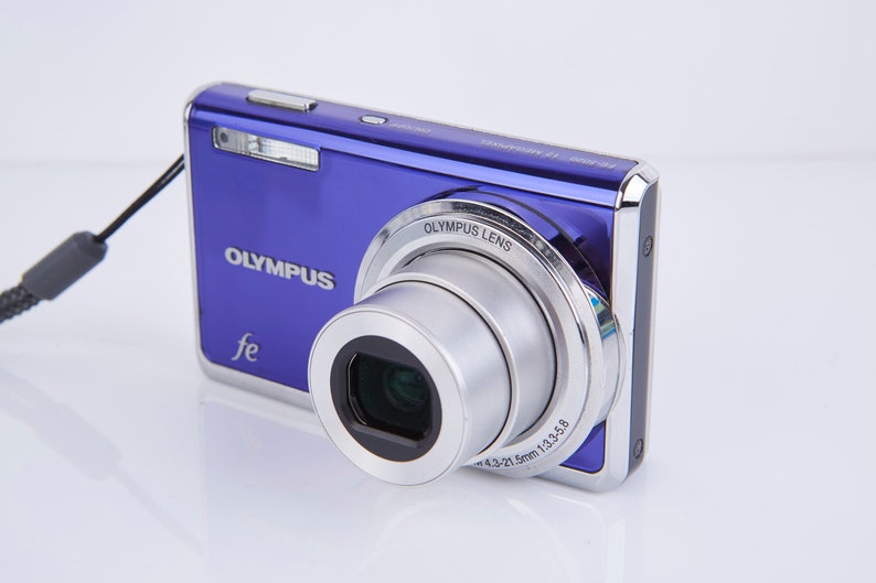 Olympus FE-5020 Compact Digital Camera. Vintage Digital Camera. Working Digital Camera. Tested. image 1