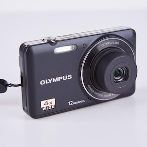 Olympus VG-110 – Cámara digital compacta de 12 MP con zoom 4x / Probada y funcionando / Cámara compacta clásica