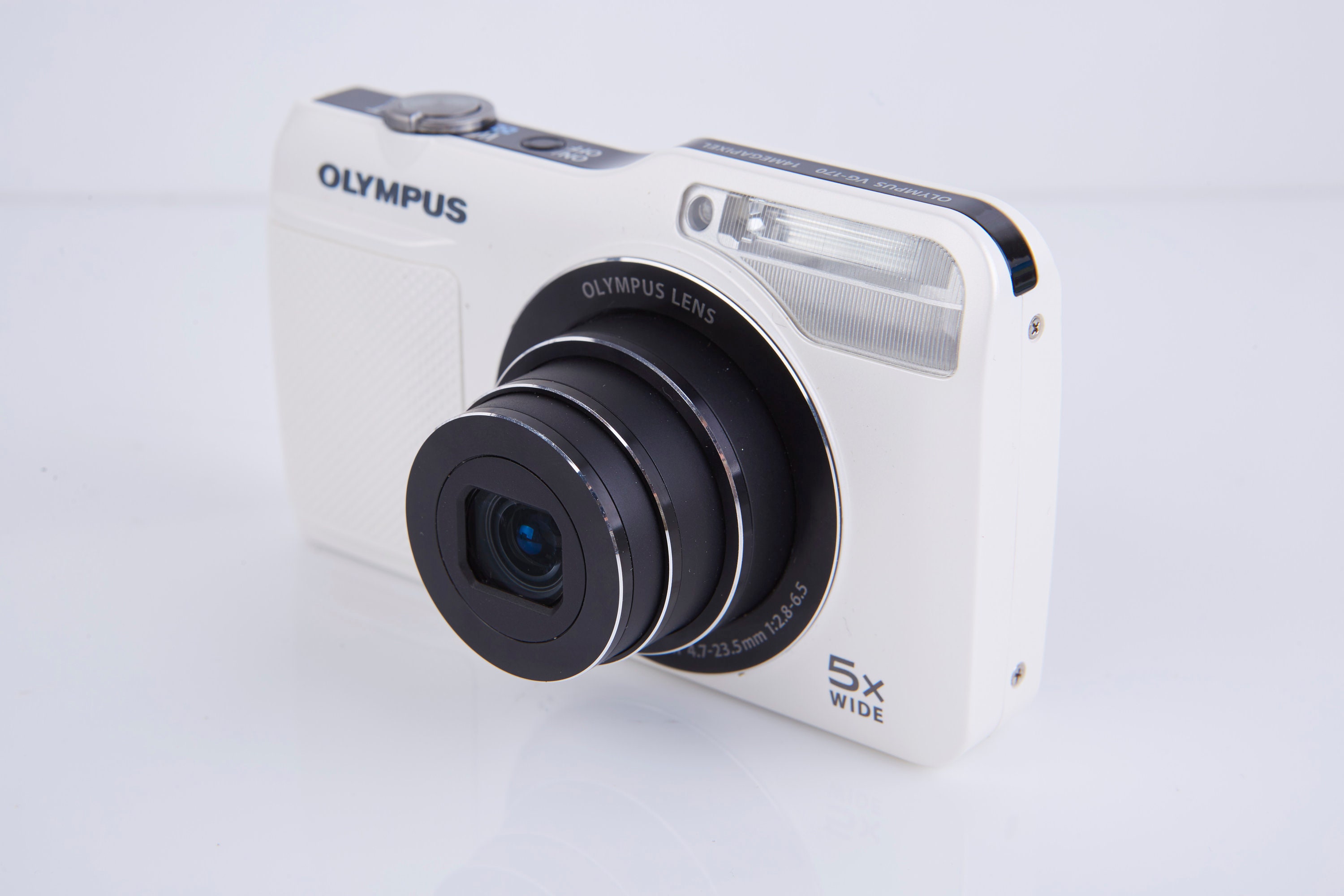 Canon adds SX530 HS big-zoom bridge camera PowerShot line up