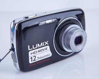 Panasonic Lumix DMC-S1 Compact Digital Camera. Vintage Digital Camera. Working Digital Camera. Tested. Point and Shoot Camera.