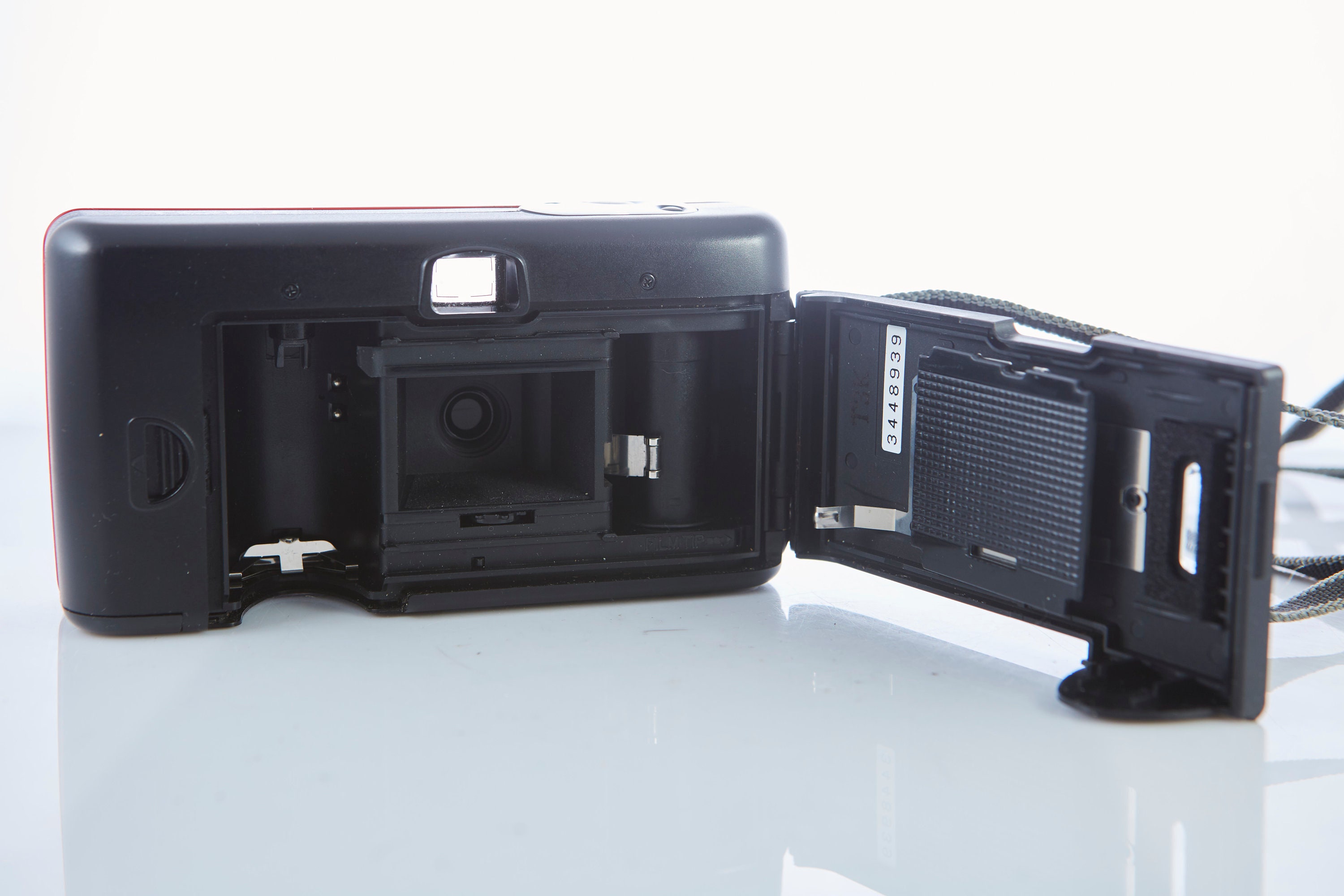 コニカ　フィルムカメラ　ヴィンテージ ヴィンテージ コニカ トップのフィルムカメラ：ポイント＆シュート
