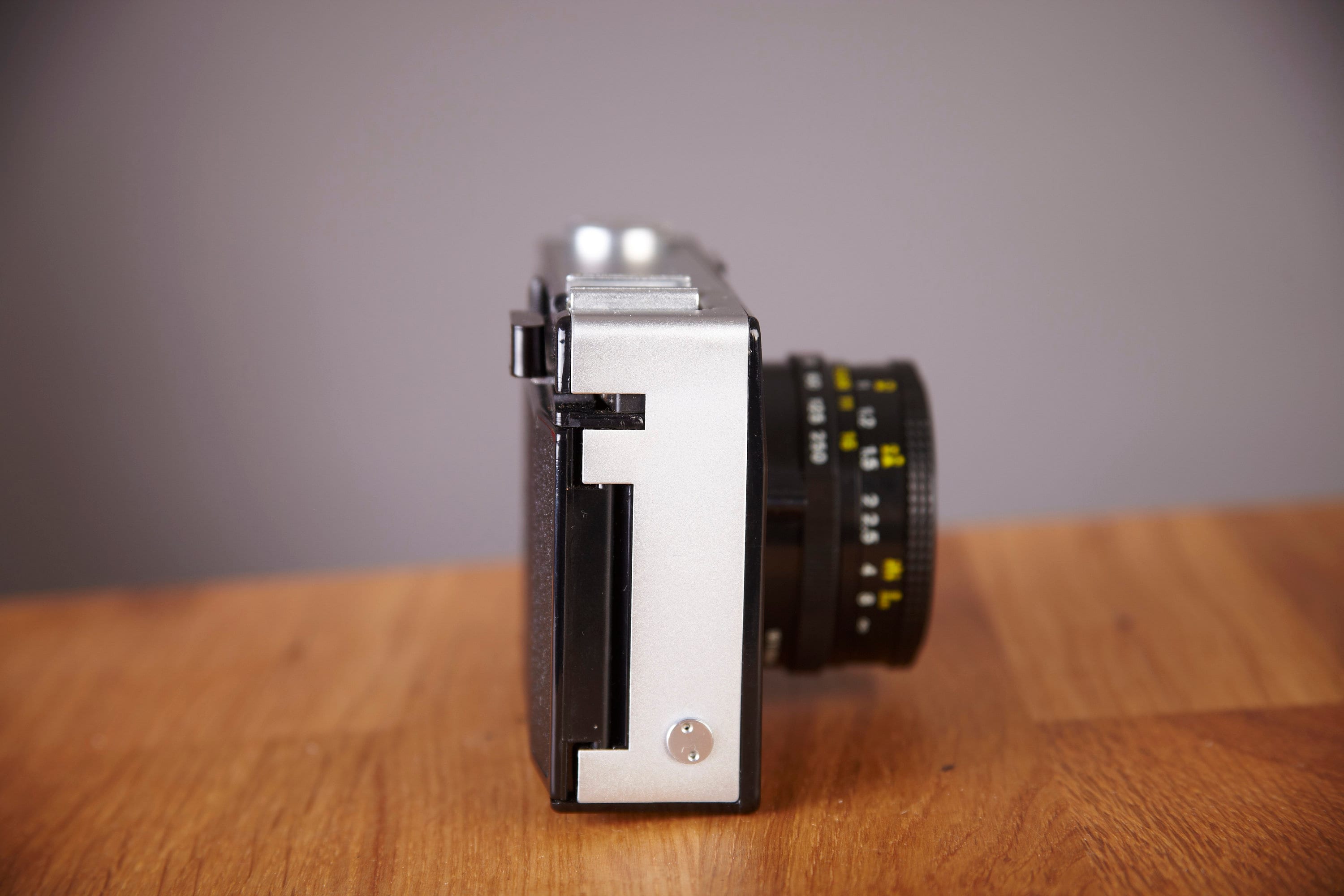 Vilia 35mmフィルムカメラ – ヴィンテージソビエトビューファインダー