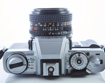 ミノルタ XG-1 フィルムカメラ（MD 50 mm 1:1.7 レンズ搭載） - Etsy 日本