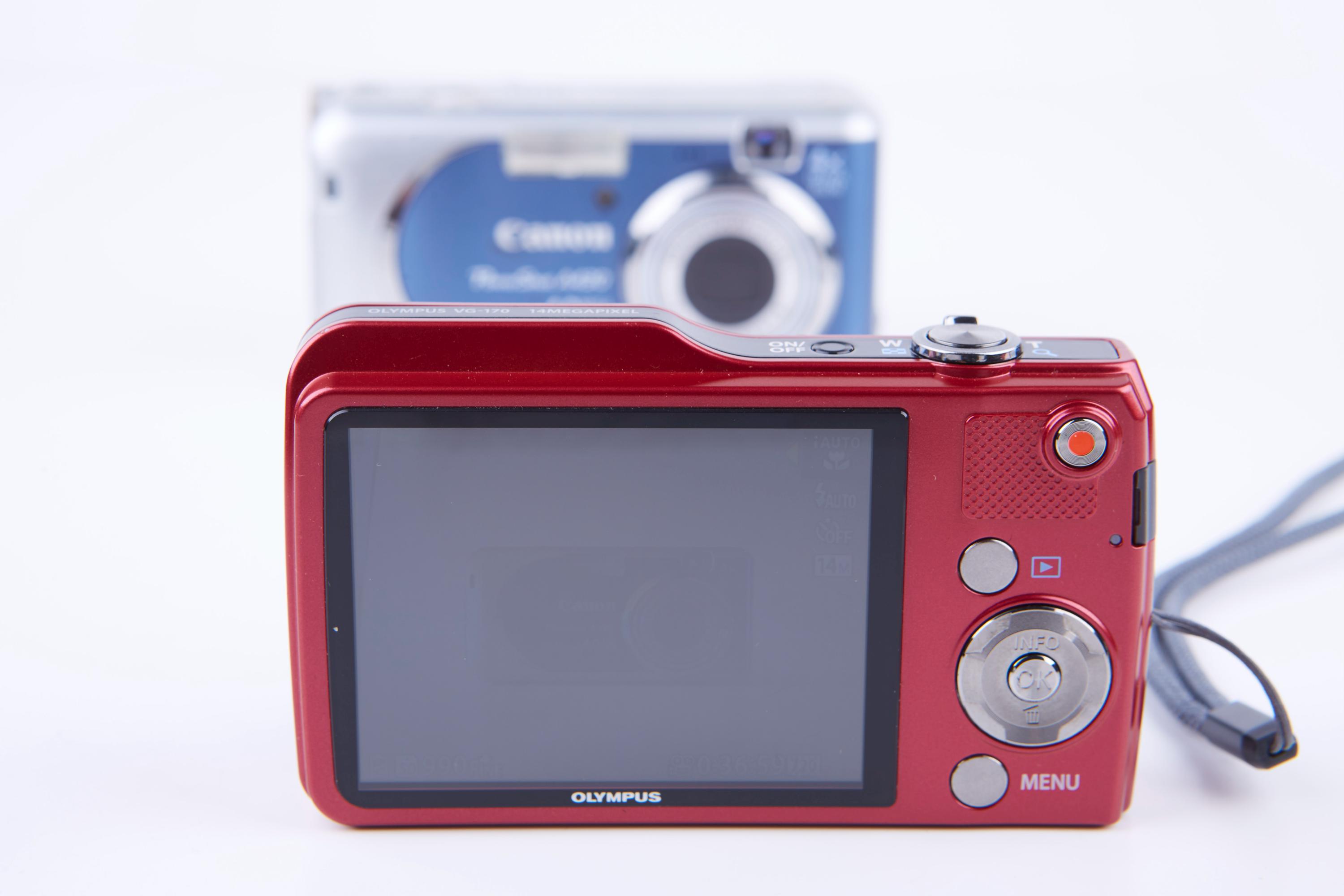 Olympus VG-170 14MP 5X Zoom Compact Digital Camera. Vintage