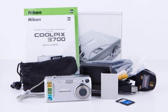Nikon Coolpix 3700 3MP 3X Optical Zoom Digital Camera Nikon Coolpix 3700 3MP 3X Optical Zoom Digital Camera