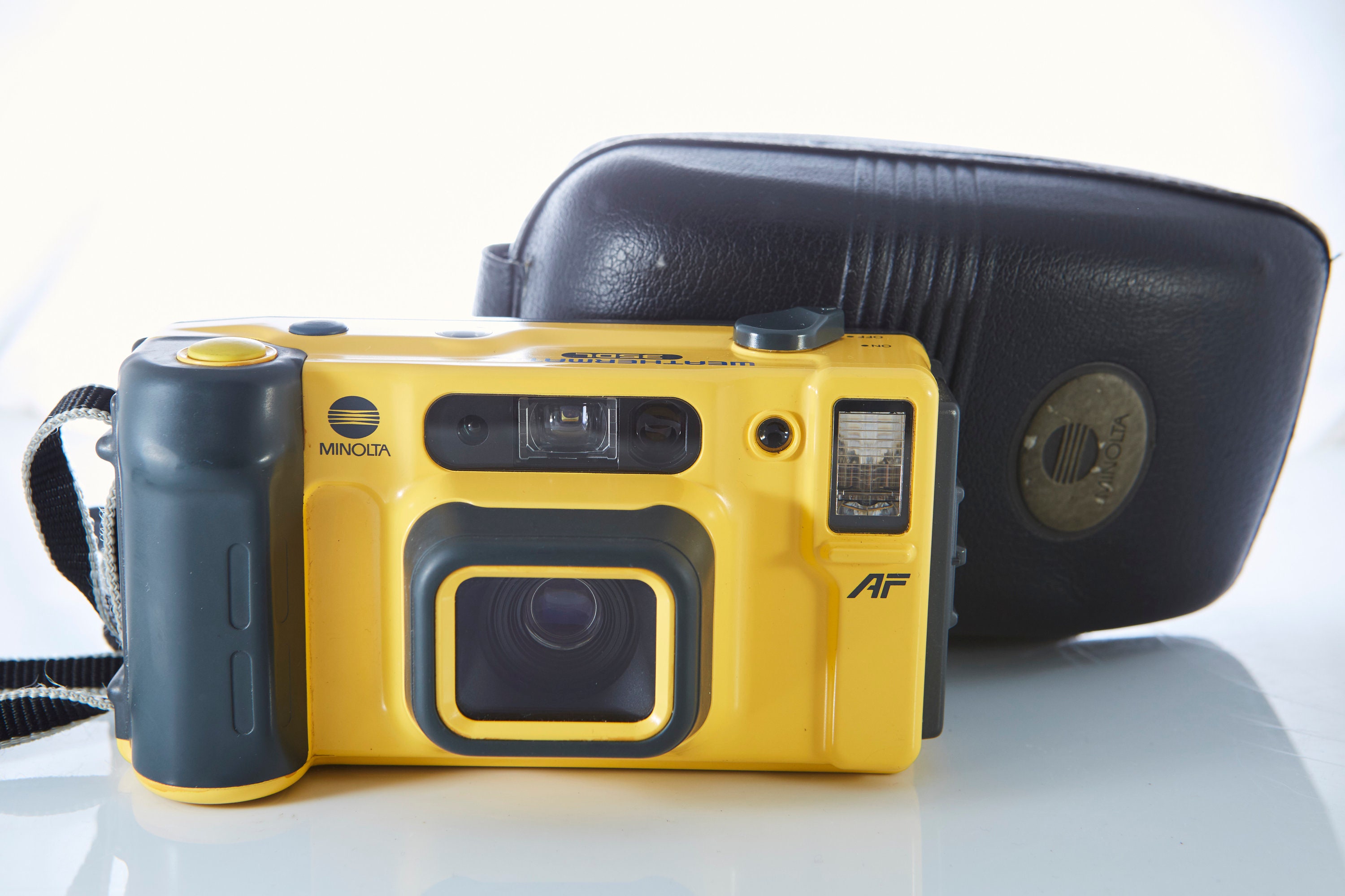 MINOLTA whether matic 防水フィルムカメラ alwayth Minolta Weathermatic 35 DL: Waterproof 35mm Film Camera - Etsy