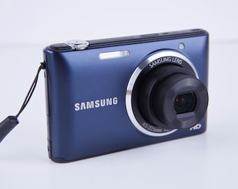 Samsung ST72 Compact Digital Camera. Vintage Digital Camera. Working Digital Camera. Tested. Point and Shoot Camera.
