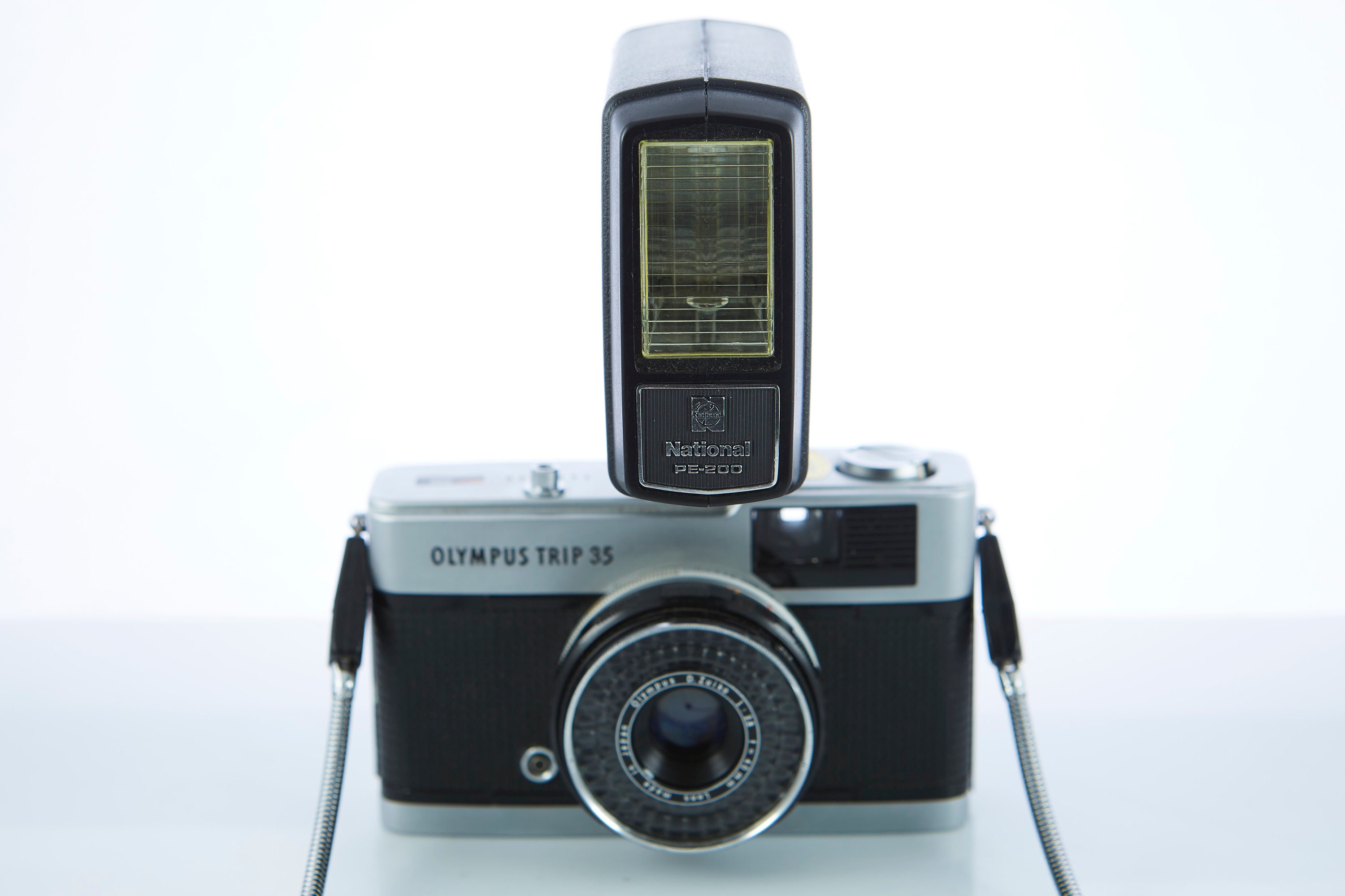 Olympus レンジファインダーカメラ National PE-200B il_fullxfull.2889095269_kau3.jpg