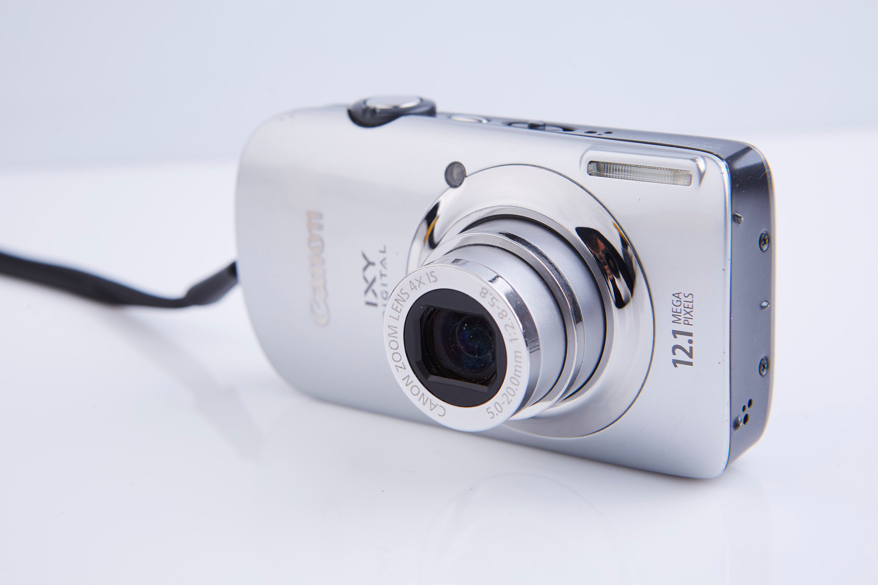 Canon IXY DIGITAL 510 IS 12MP 4x Zoom Compact Digital Camera