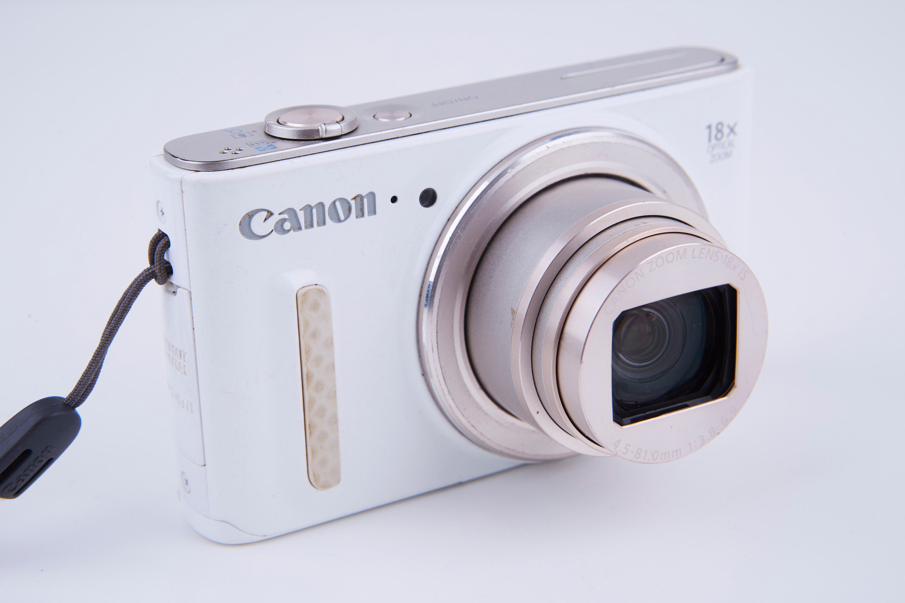 Amazon | Canon デジタルカメラ PowerShot SX610 HS ホワイト 光学18倍 