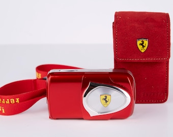 Olympus Ferrari DIGITAL MODEL 2003 Limited-edition. Olympus