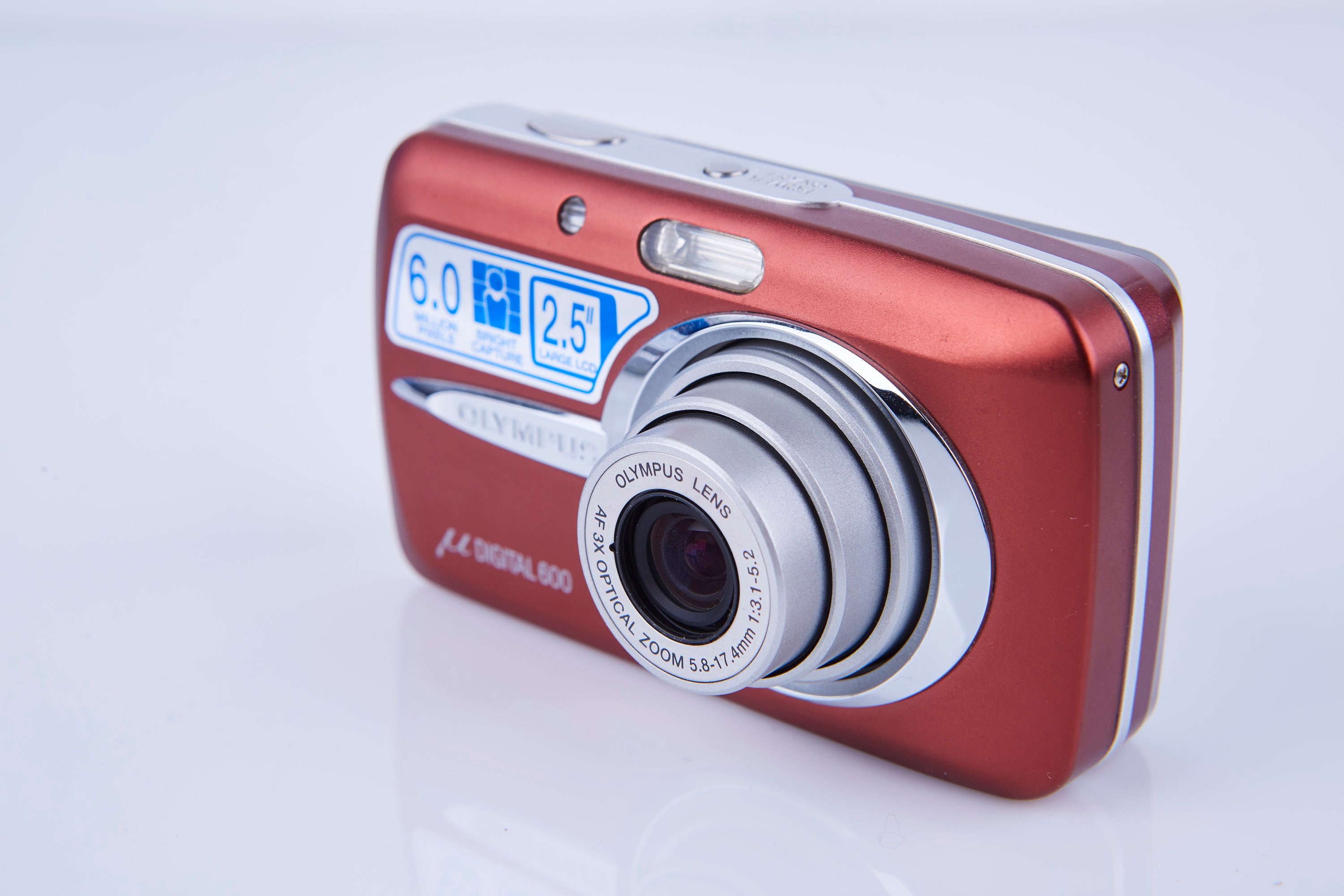 OLYMPUS μ[mju:] 104 コンパクトカメラ フィルムカメラ】スマートなデザインで今人気のフィルムコンパクト