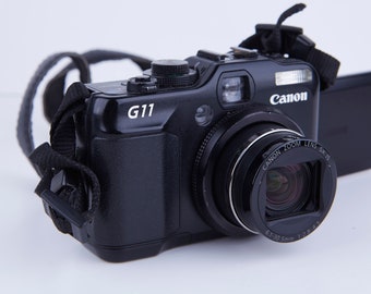 Canon PowerShot G11 10MP 5X Zoom  Compact Digital Camera. Vintage Digital Camera. Working Digital Camera. Tested.