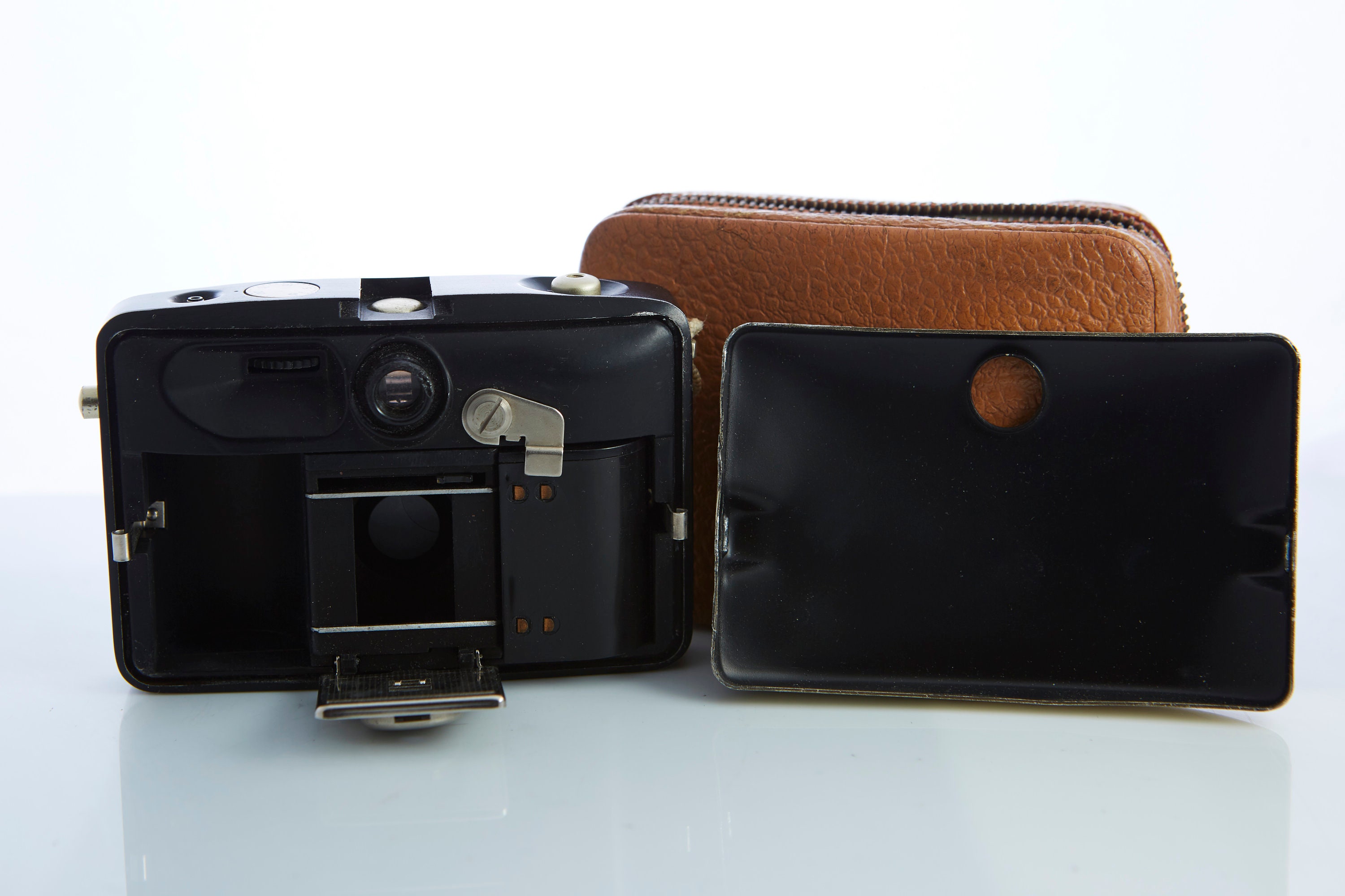 レザーケース付きフィルムカメラ　welti ヴィンテージ Welta Penti II フィルムカメラ（レザーケース付き