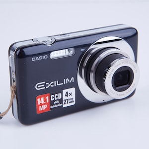 Casio Exilim EX-Z800 – 14MP Compact Digital Camera | Tested & Working | Boxed Point-and-Shoot