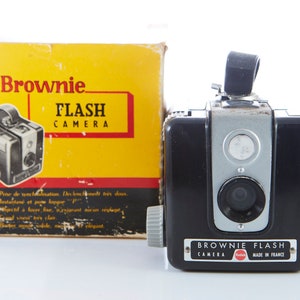 Film Camera Kodak Brownie Flash. Kodak Vintage Camera. Not working.