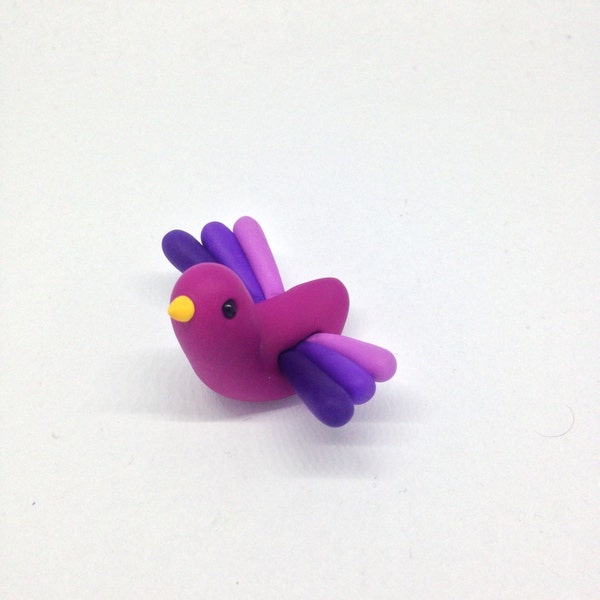 Oiseau violet kawaii en pâte fimo - Figurine oiseau style kawaii pour la maison ou le bureau