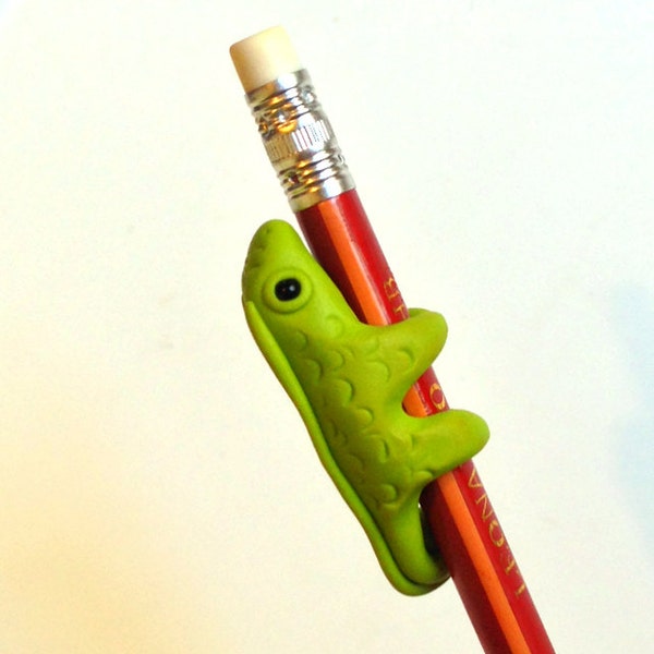 Miniature Chameleon Pencil Decoration - Cute Kawaii Style Accent