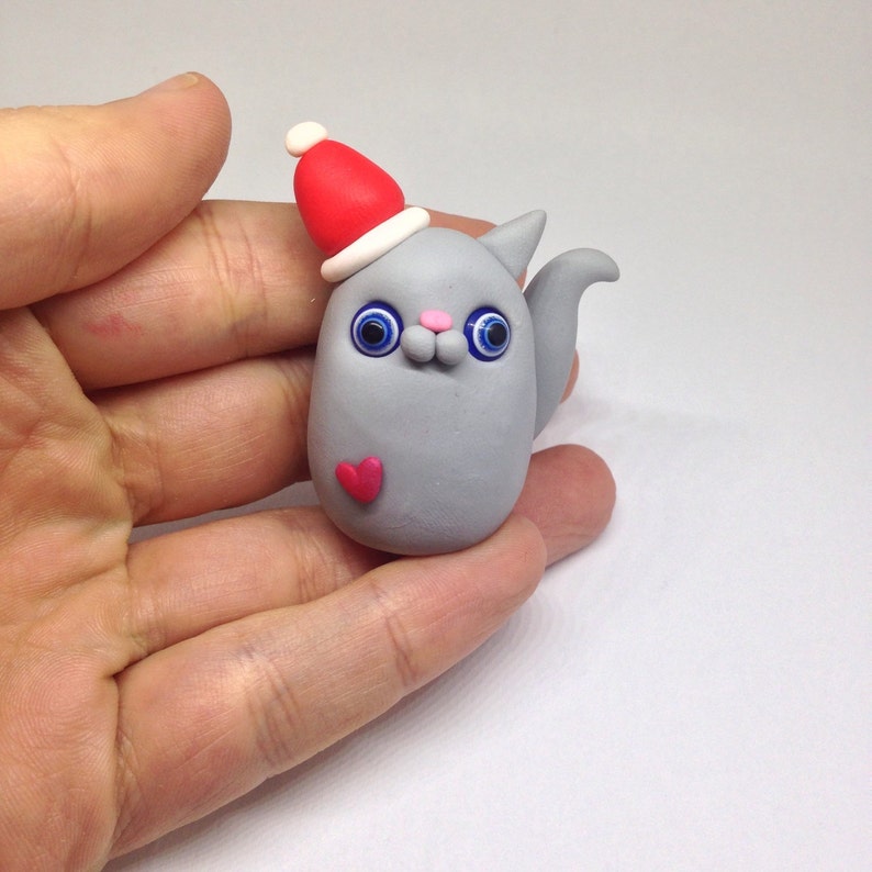 clay cat figurines