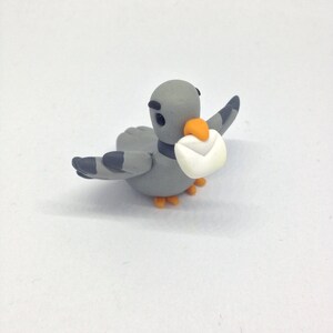 Kawaii Pigeon post Clay Fimo - Figurine Cute Kawaii Style Flying Bird Carrying Mail