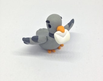 Kawaii Pigeon post Clay Fimo - Figurine Cute Kawaii Style Flying Bird Carrying Mail