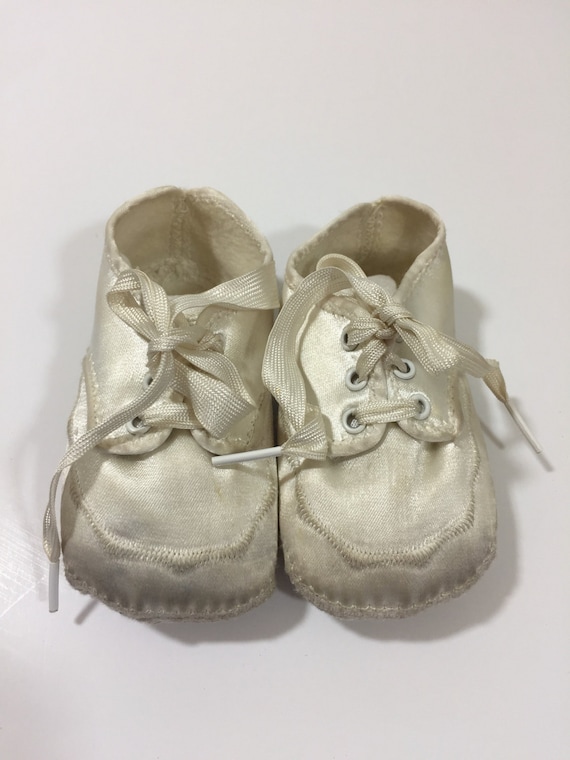 Vintage Satin Baby Shoes - Size 2 - 50's Baby Shoe