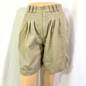 Vintage 90’s Greatland Apparel Khaki Pleated Walking Shorts Size Small 24 inch Waist - Vintage Shorts - 90’s Pleated Shorts - Trouser Shorts