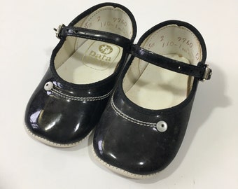 Baby Girl’s Vintage Black Mary Janes Shoes Size 2 - Vintage Mary Janes - Vintage Dress Shoes - Baby Dress Shoes - Vintage Size 2 Shoes