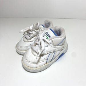 Tênis Reebok Baby Club Branco Vintage dos anos 90, tamanho 2 - Sapatos Vintage Tamanho 2 para Bebê - Tênis Reebok Vintage - Tênis Baby dos anos 90 - Vintage j2