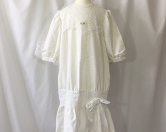 Girl’s Vintage 80’s Just Peachy White Drop Waist Dress & First Communion Veil Size 12 - Vintage Size 12 Dress - First Communion Dress