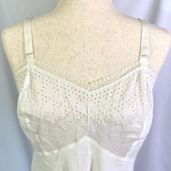 Vintage 50’s Barbizon Zephaires Batiste White Eye… - image 6