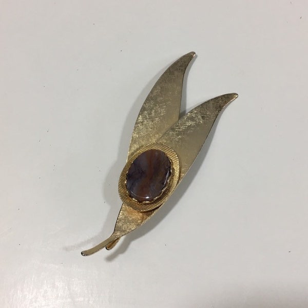 Vintage Gold Tone Leaf Pin - Vintage Pin - Vintage Brooch - Vintage Feather Pin -Gold Pin - Gold Brooch - Agate Jasper Stone Rock