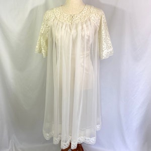 Vintage 60er Shadowline Sheer White Peignoir Small - Kleine Vintage Robe - 60er Dessous - Vintage Shadowline Dessous - Vintage Peignoir