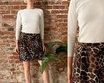Vintage 90s Faux Fur Plush Leopard Mini Skirt - Made in Canada - Size M/L 30 Waist Max Can Fit Smaller Worn Lower