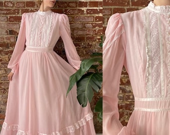 Vintage 1970s Gunne Sax Baby Pink Victorian Dress - 70s Gunne Sax Pink High Collar Bishop Sleeve Victorian Style Dress - Medium 28 Waist