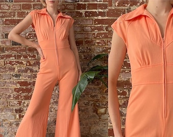 Vintage 1970s Peach Zip Up Bell Bottom Jumpsuit - 70s Peach Pink Floral Print Cap Sleeve Wide Leg Bell Bottom Jumpsuit - S/M 36-38”Hips