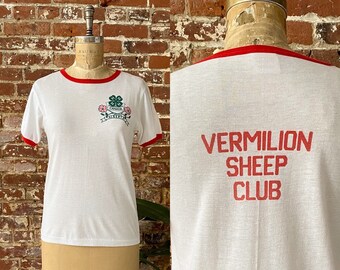 T-shirt graphique vintage des années 1970 4-H Club Alberta trèfle Logo - t-shirt ringer club 4-H club vermillion moutons des années 70 - point simple - petit moyen