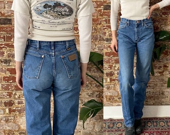 Vintage 1980s Wrangler Straight Leg Jeans - 80s Wrangler Medium Wash Denim Bootcut Jeans - 28W Mid Rise Narrow Hip No Stretch - Made USA