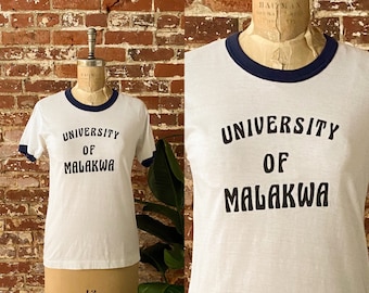 Vintage Early 1980s University of Malakwa Ringer Tee - 80s Malakwa British Columbia Souvenir T-Shirt - Made in Canada - Small Mens