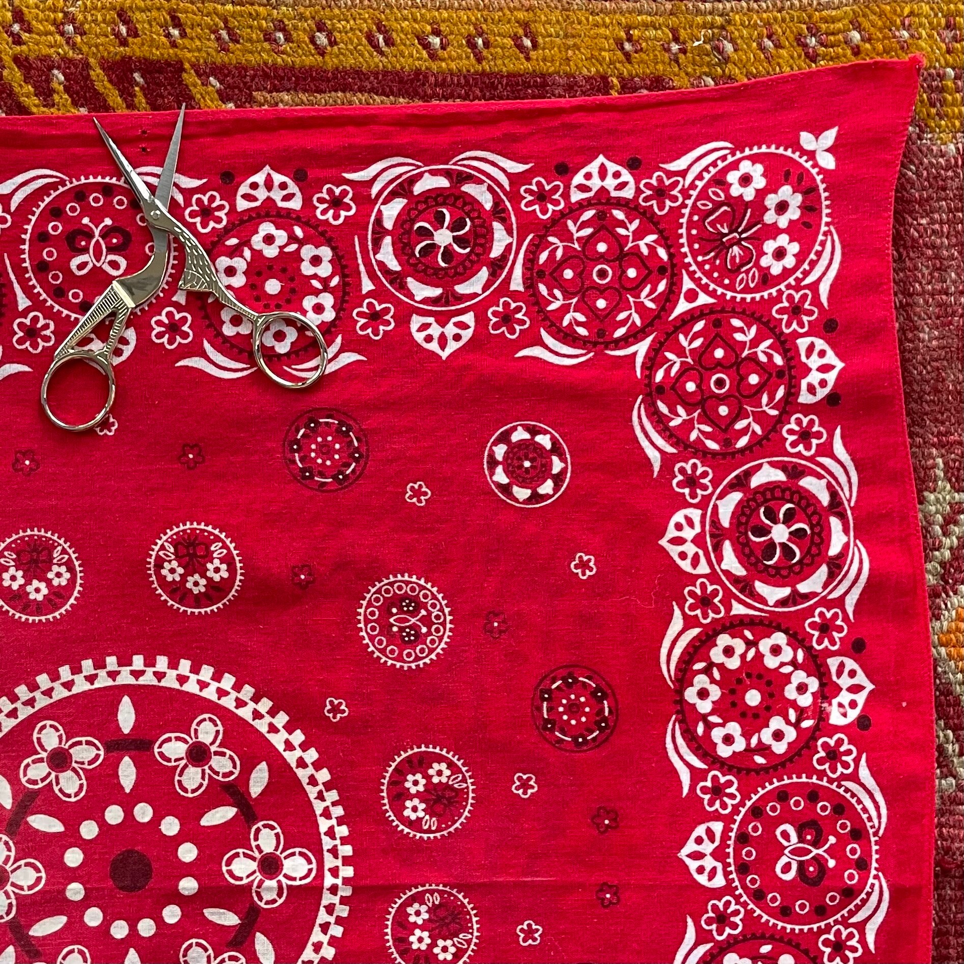 Vintage RN 13960 Fast Color Red Bandana - Turkey Red White Vintage RN 13960 Fast Color Red Bandana - Turkey Red White