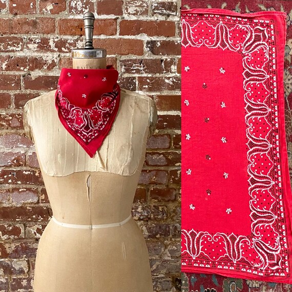 ▪️40's【COWBOY】 VINTAGE BANDANA 1940'S COWBOY THEME RED BANDANA