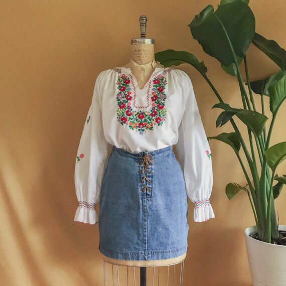 Vintage 1970s Rainbow Floral Embroidered Hungarian