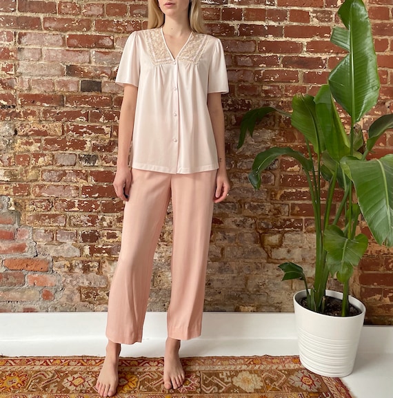B olie Niet doen af hebben Vintage 1960s Pale Pink Nylon Bed Jacket 60s Nylon Pyjama - Etsy
