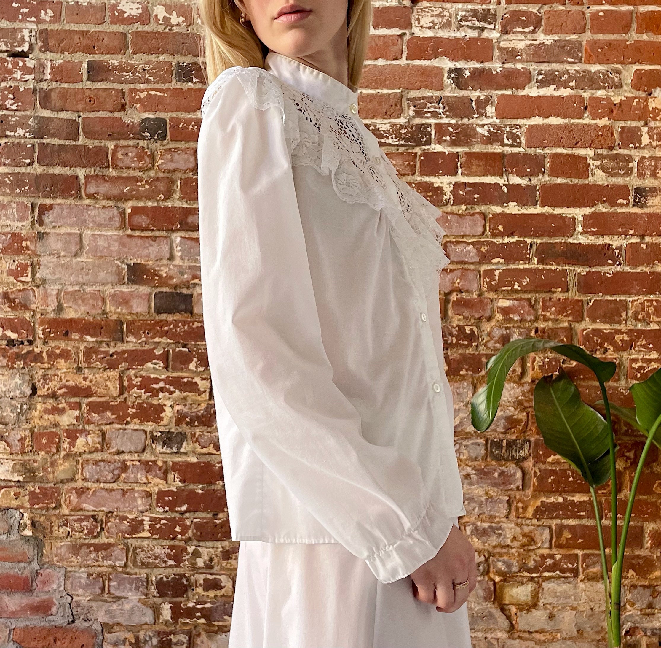 Vintage 1970s White Ruffle Lace Yolk High Neck Western Vintage 1970s White Ruffle Lace Yolk High Neck Western