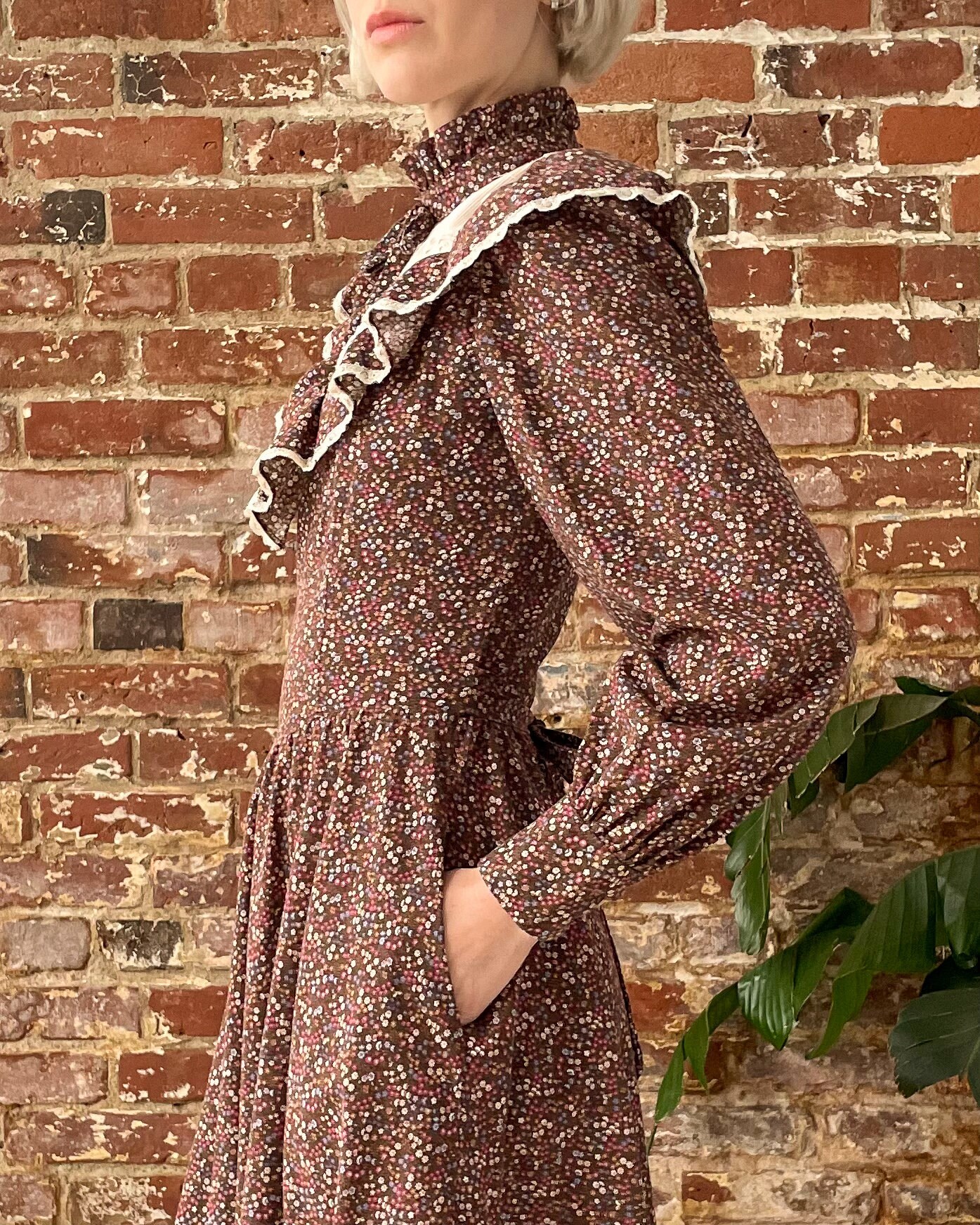 激安 超特価商店街  Sax Gunne 1970s Vintage Brown Sleeve Balloon Floral Calico その他