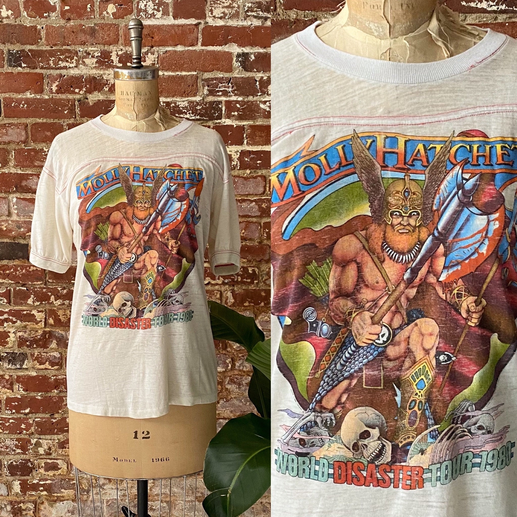 Vintage 1980 Molly Hatchet Paper World 